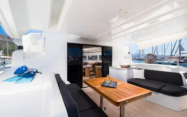 Lagoon 50 - Boatscribe.com