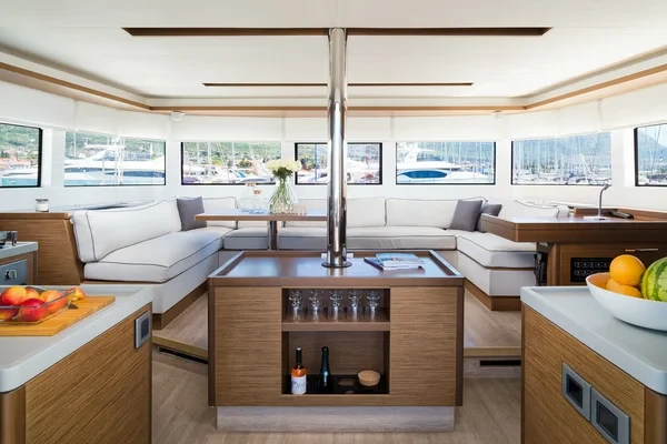 Lagoon 50 - Boatscribe.com