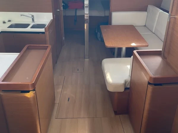 Sun Odyssey 440 - Boatscribe.com