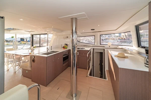 Bali 4.6 - Boatscribe.com