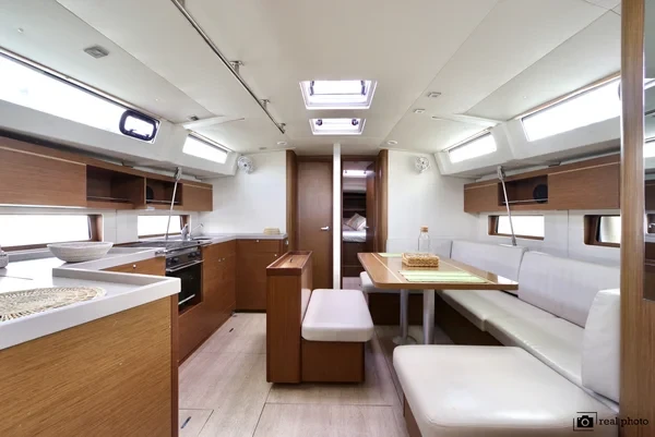 Oceanis 46.1 - Boatscribe.com