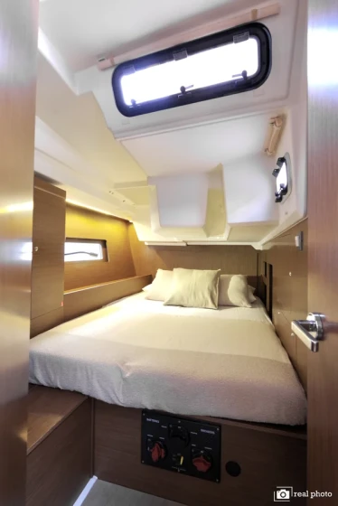 Oceanis 46.1 - Boatscribe.com