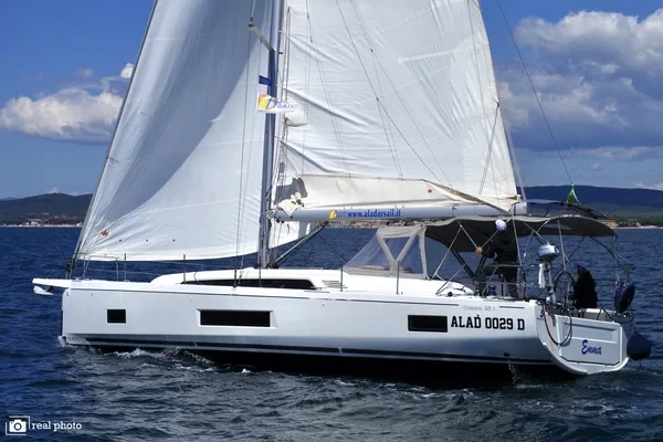 Oceanis 46.1 - Boatscribe.com