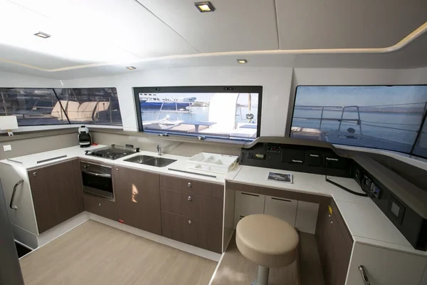 Bali 4.3 - Boatscribe.com