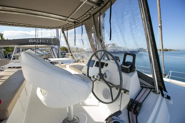 Bali 4.3 - Boatscribe.com