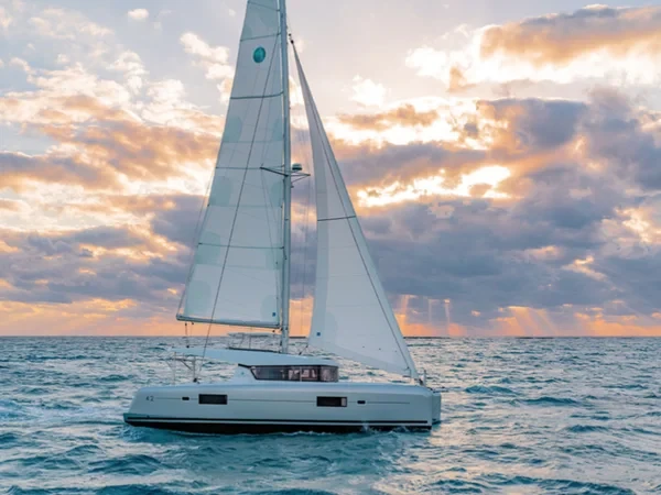 Lagoon 42 - Boatscribe.com