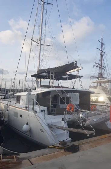 Lagoon 450 F - Boatscribe.com