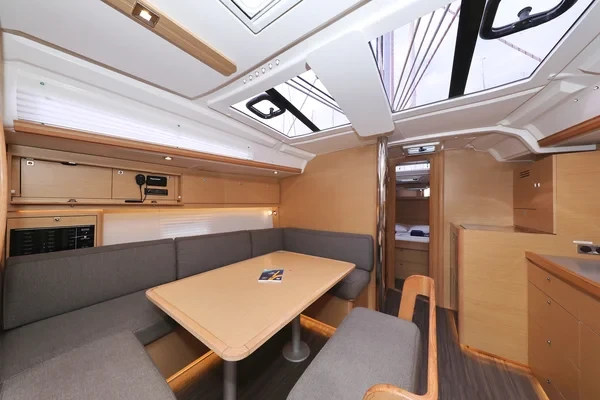Dufour 430 Grand Large - Boatscribe.com