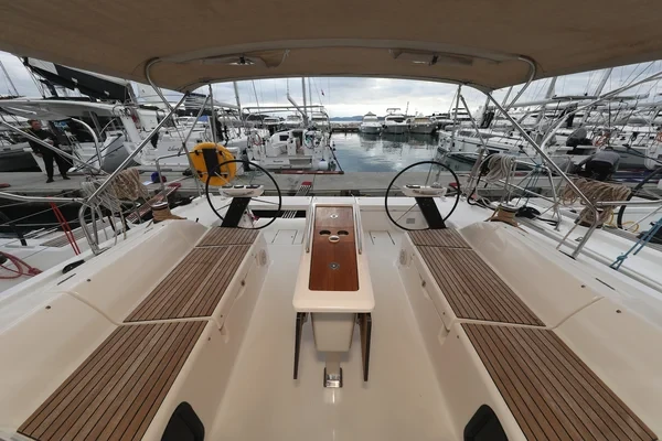 Dufour 430 Grand Large - Boatscribe.com