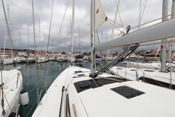 Dufour 430 Grand Large - Boatscribe.com