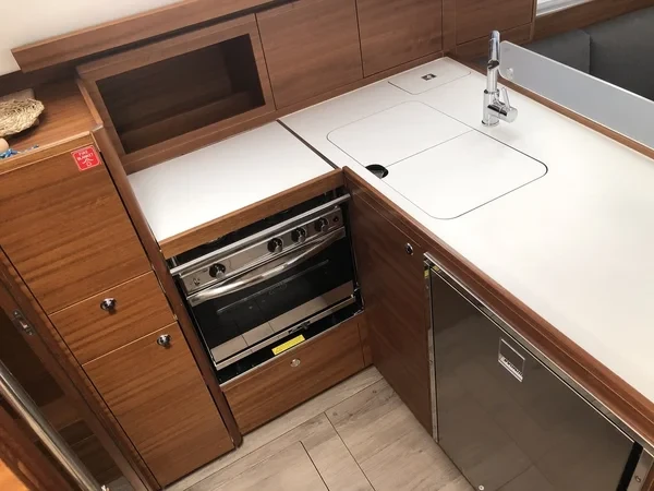 Elan Impression 40.1 - Boatscribe.com