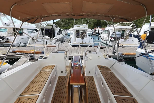 Elan Impression 40.1 - Boatscribe.com