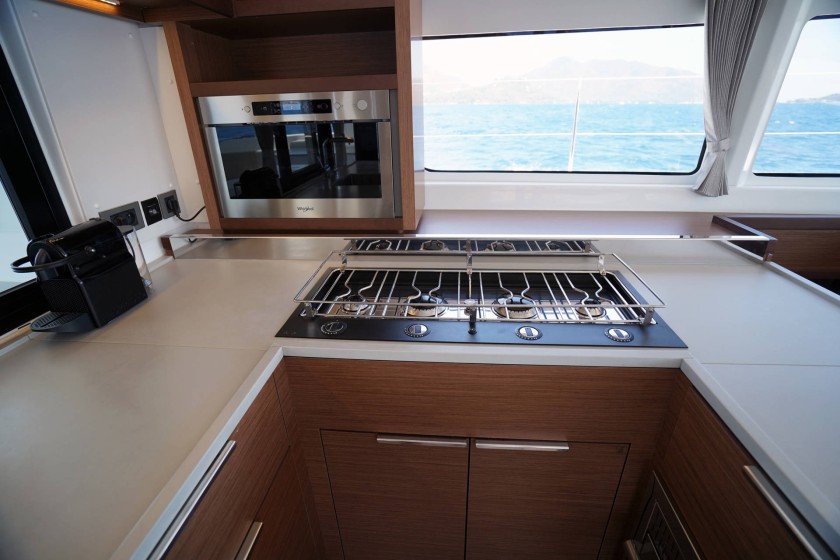 Lagoon 46 - Boatscribe.com