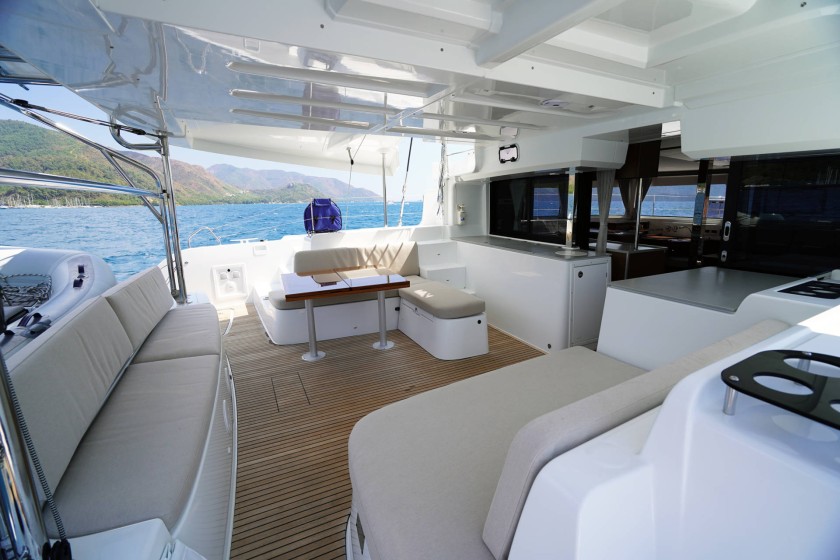 Lagoon 46 - Boatscribe.com