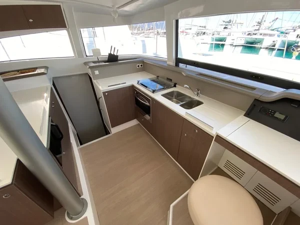 Bali 4.1 - Boatscribe.com