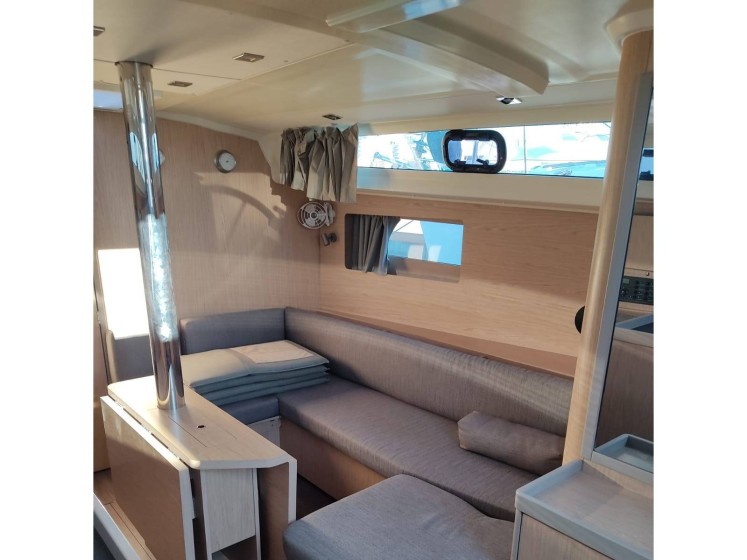 Oceanis 41.1 - Boatscribe.com