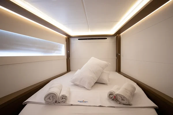 Lagoon 46 - Boatscribe.com