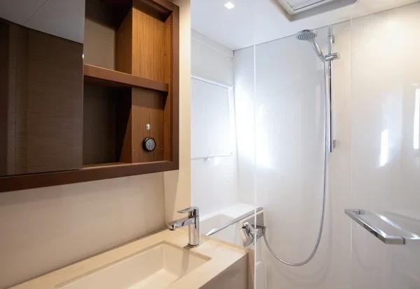 Lagoon 46 - Boatscribe.com