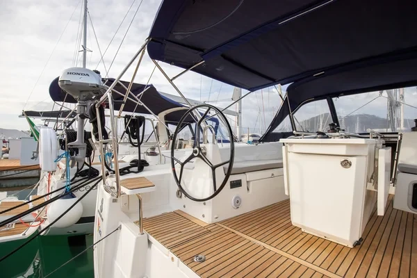 Oceanis 40.1 - Boatscribe.com