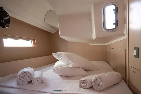 Oceanis 40.1 - Boatscribe.com