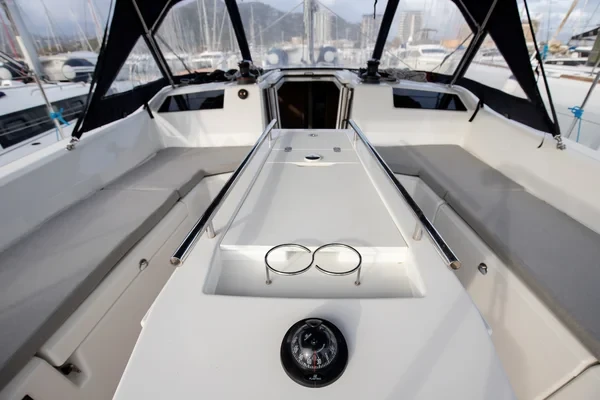 Oceanis 40.1 - Boatscribe.com