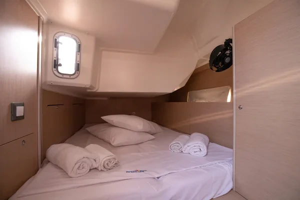 Oceanis 40.1 - Boatscribe.com
