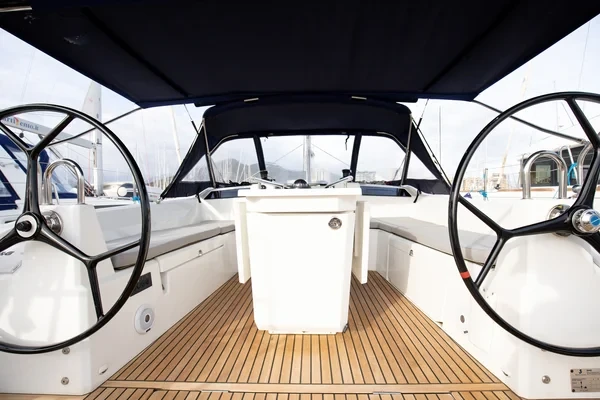 Oceanis 40.1 - Boatscribe.com
