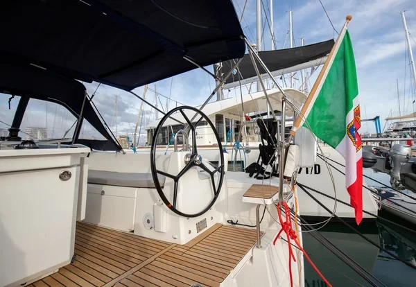 Oceanis 40.1 - Boatscribe.com