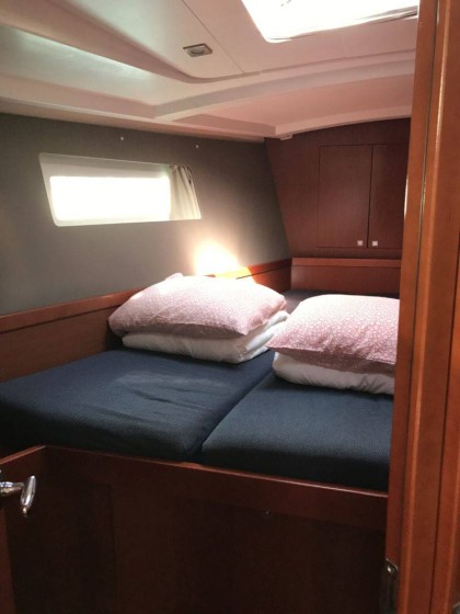 Oceanis 45 - Boatscribe.com