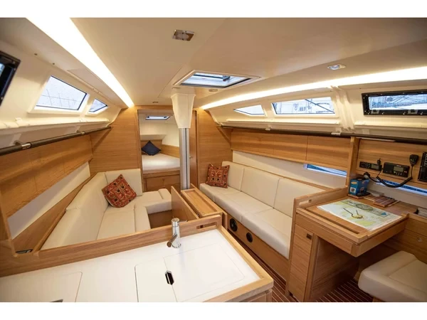 Salona 380 - Boatscribe.com