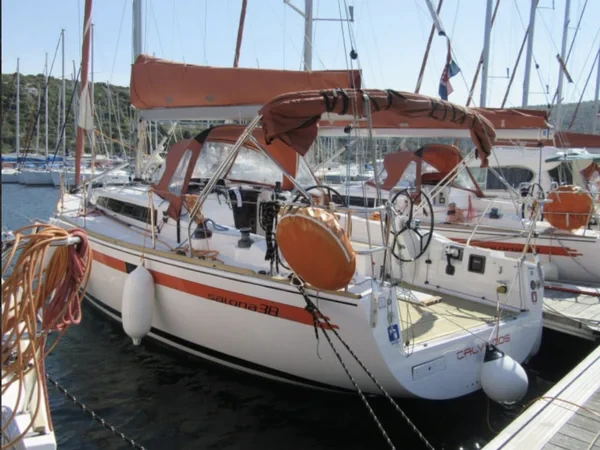 Salona 38 - Boatscribe.com