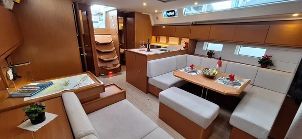 Bavaria C50 - Boatscribe.com