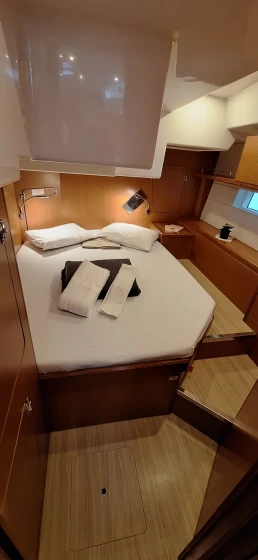 Bavaria C50 - Boatscribe.com