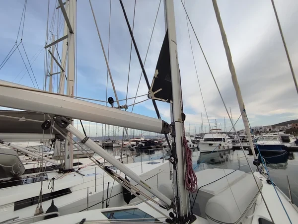 Elan Impression 45.1 - Boatscribe.com