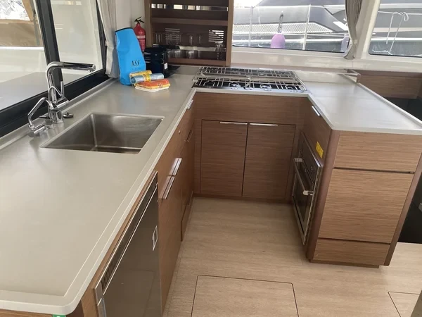 Lagoon 46 - Boatscribe.com