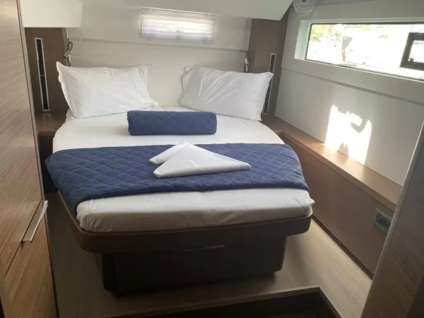 Lagoon 46 - Boatscribe.com