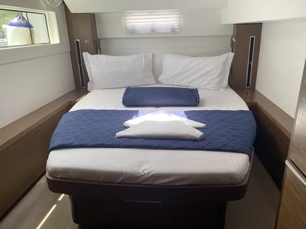 Lagoon 46 - Boatscribe.com
