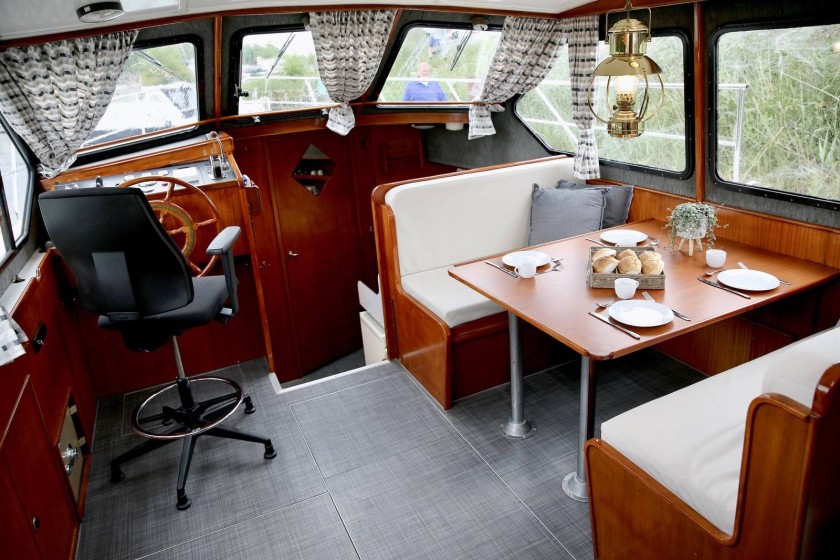 Merenpoort 1100s - Boatscribe.com