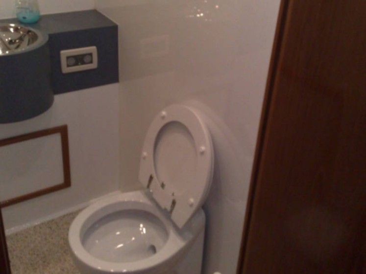 Advantage 42 - Boatscribe.com