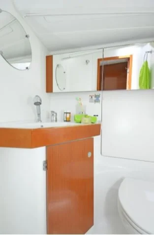 Oceanis 50 Family - Boatscribe.com