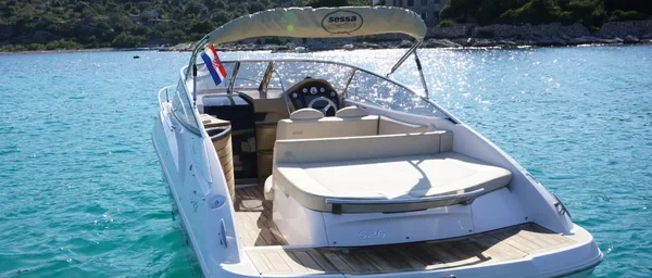 Sessa Marine S26 - Boatscribe.com