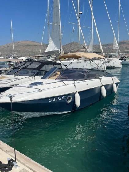 Sessa Marine S26 - Boatscribe.com