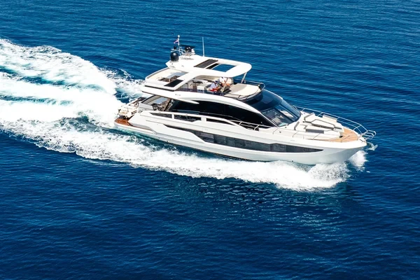 Galeon 640 Fly - Boatscribe.com