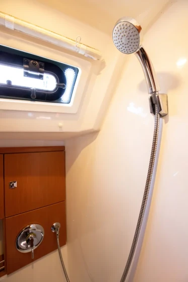 Bavaria 46 Cruiser - Boatscribe.com