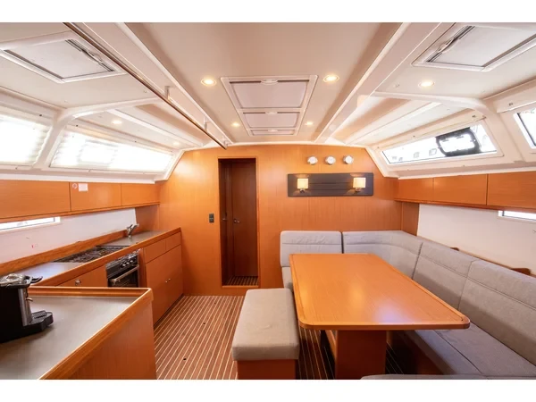 Bavaria 46 Cruiser - Boatscribe.com