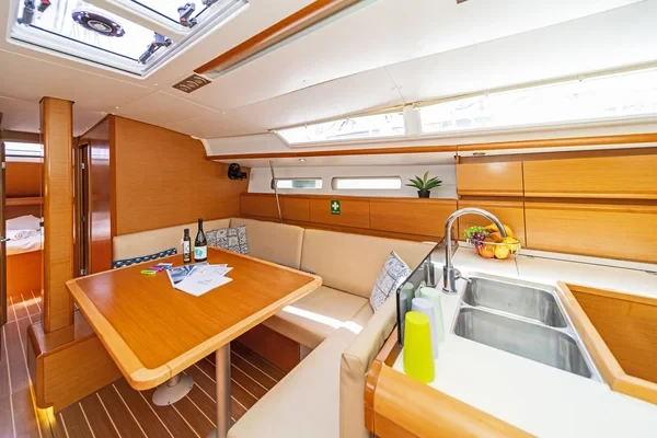 Sun Odyssey 439 - Boatscribe.com