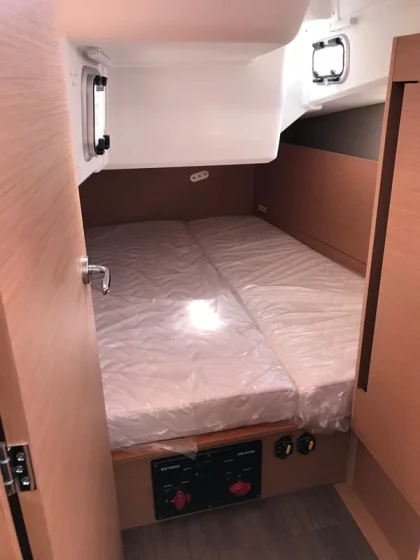 Sun Odyssey 410 - Boatscribe.com