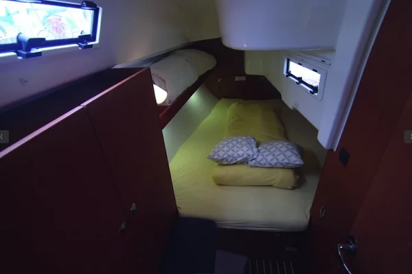 Bavaria 33 Cruiser - Boatscribe.com