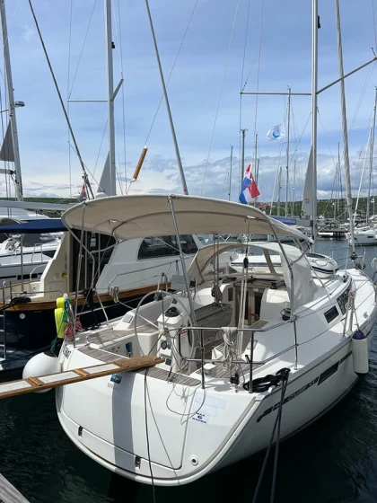 Bavaria 33 Cruiser - Boatscribe.com