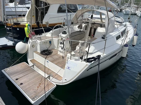 Bavaria 33 Cruiser - Boatscribe.com